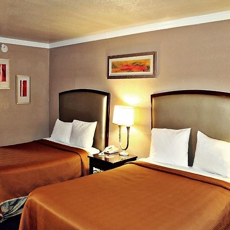 The Inn At Alamo / Riverwalk / Convention Center Сан-Антоніо Номер фото